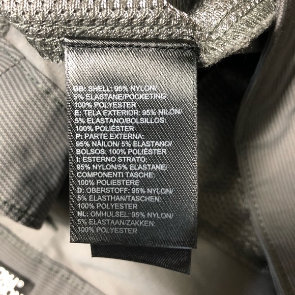 The North Face Shorts - Picture 9 of 9